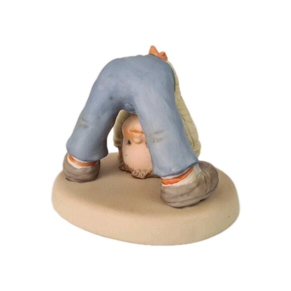 Memories Of Yesterday 523240 Im Not As Backward As I Looks Porcelain Figurine - Picture 1 of 7